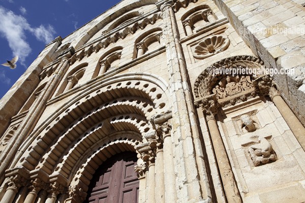 Puerta del Obispo de la catedral de Zamora. Castilla y León. España © Javier Prieto Gallego