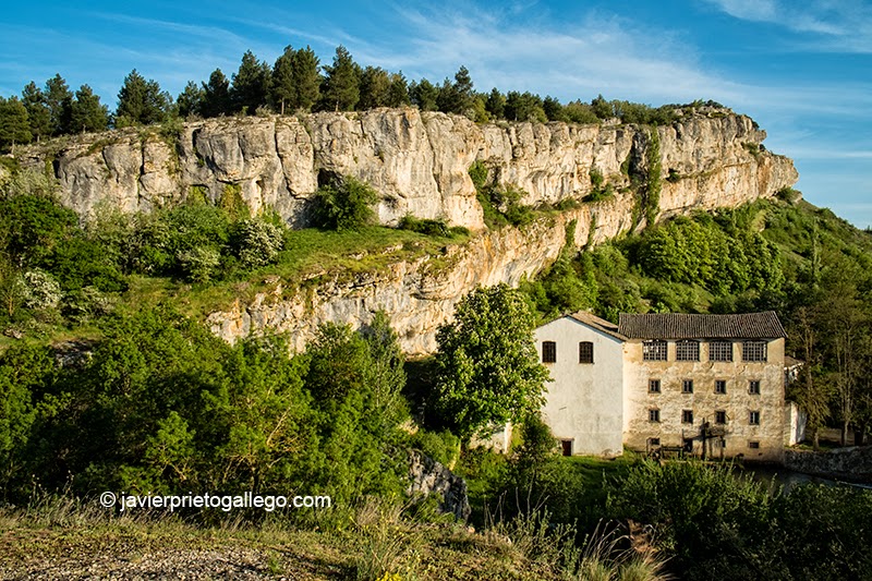 Central hidroeléctrica de La Horadada. Monumento Natural de Las Tuerces. Palencia. Castilla y León. España. © Javier Prieto Gallego