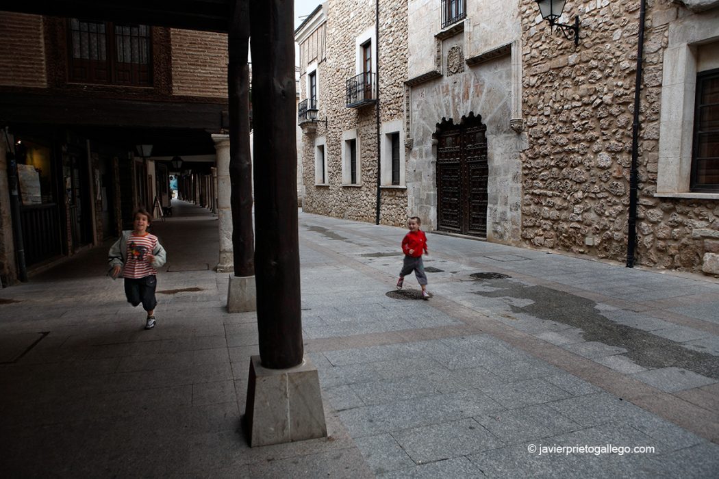 Palacio Episcopal. calle Mayor. El Burgo de Osma. Soria. Castilla y León. España. © Javier Prieto Gallego